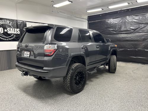 2018 Toyota 4Runner Limited Lower Image 3