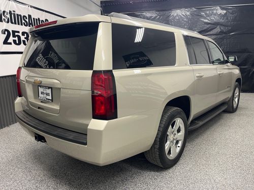 2015 Chevrolet Suburban LT Lower Image 1