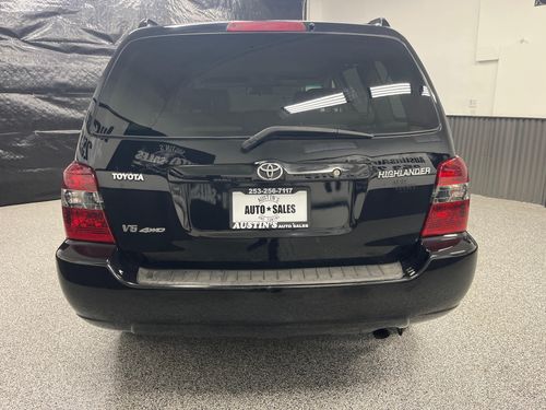 2004 Toyota Highlander Base Lower Image 2