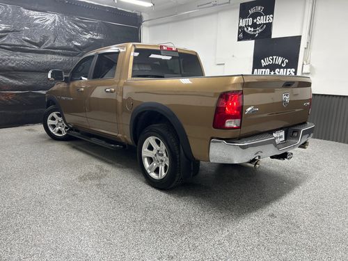 2012 Ram 1500 Big Horn Crew Cab Lower Image 1