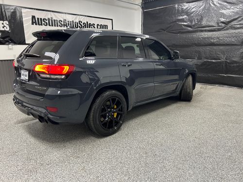 2018 Jeep Grand Cherokee Trackhawk Lower Image 3