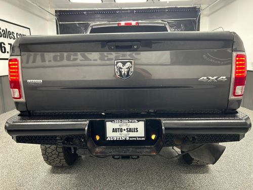 2014 Ram 2500 Laramie Crew Cab Lower Image 2