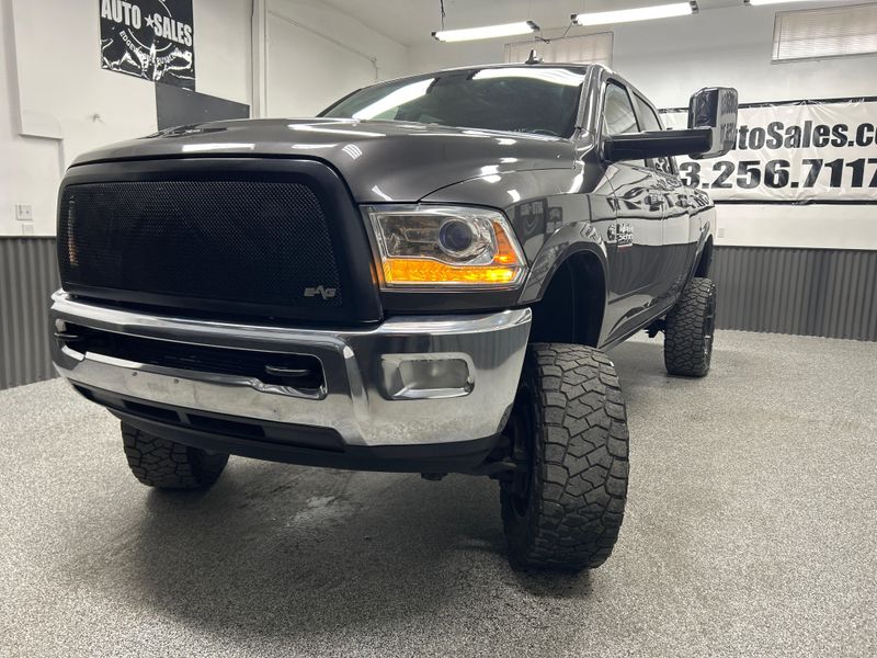 2014 Ram 2500 Laramie Crew Cab Upper Image 2