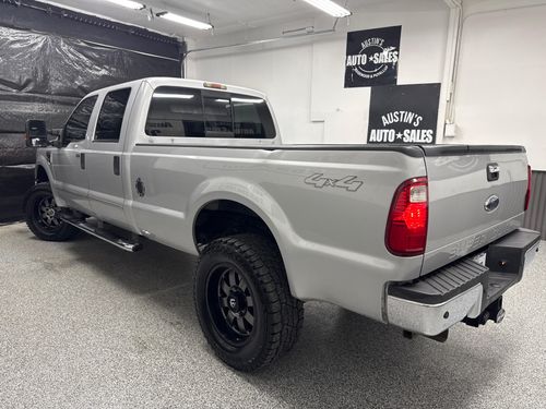 2008 Ford F-350 Super Duty Lariat Crew Cab Lower Image 1