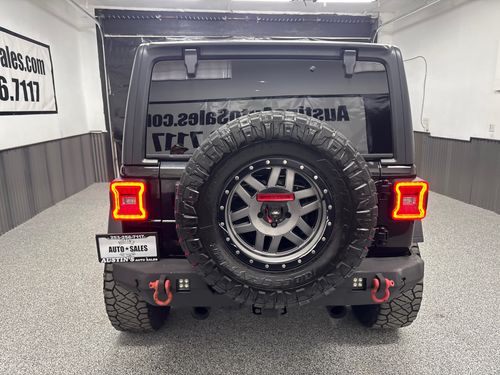 2018 Jeep Wrangler Unlimited Rubicon Lower Image 2