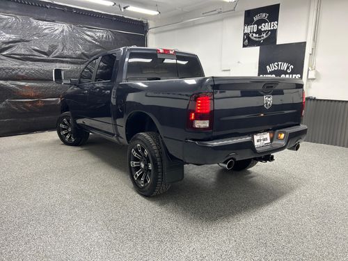 2013 Ram 1500 Sport Crew Cab Lower Image 1