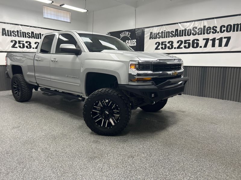 2019 Chevrolet Silverado 1500 LD LT Double Cab Upper Image 1