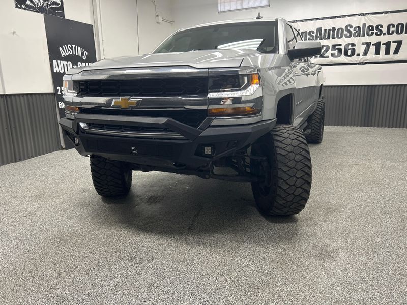 2019 Chevrolet Silverado 1500 LD LT Double Cab Upper Image 2