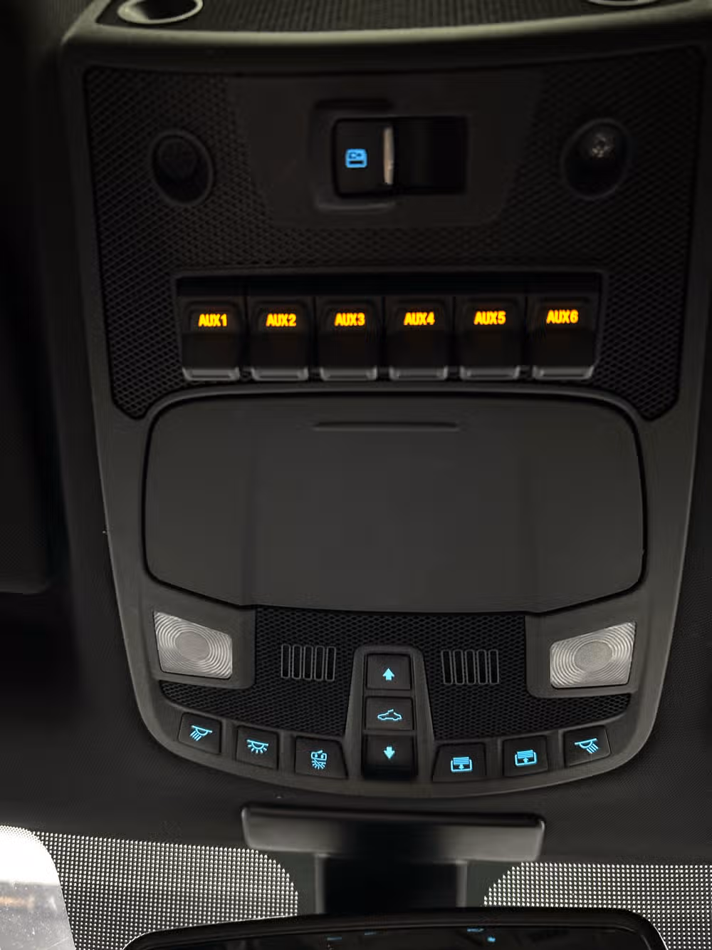 2019 Ford F-350 Super Duty Platinum Crew Cab Image 16