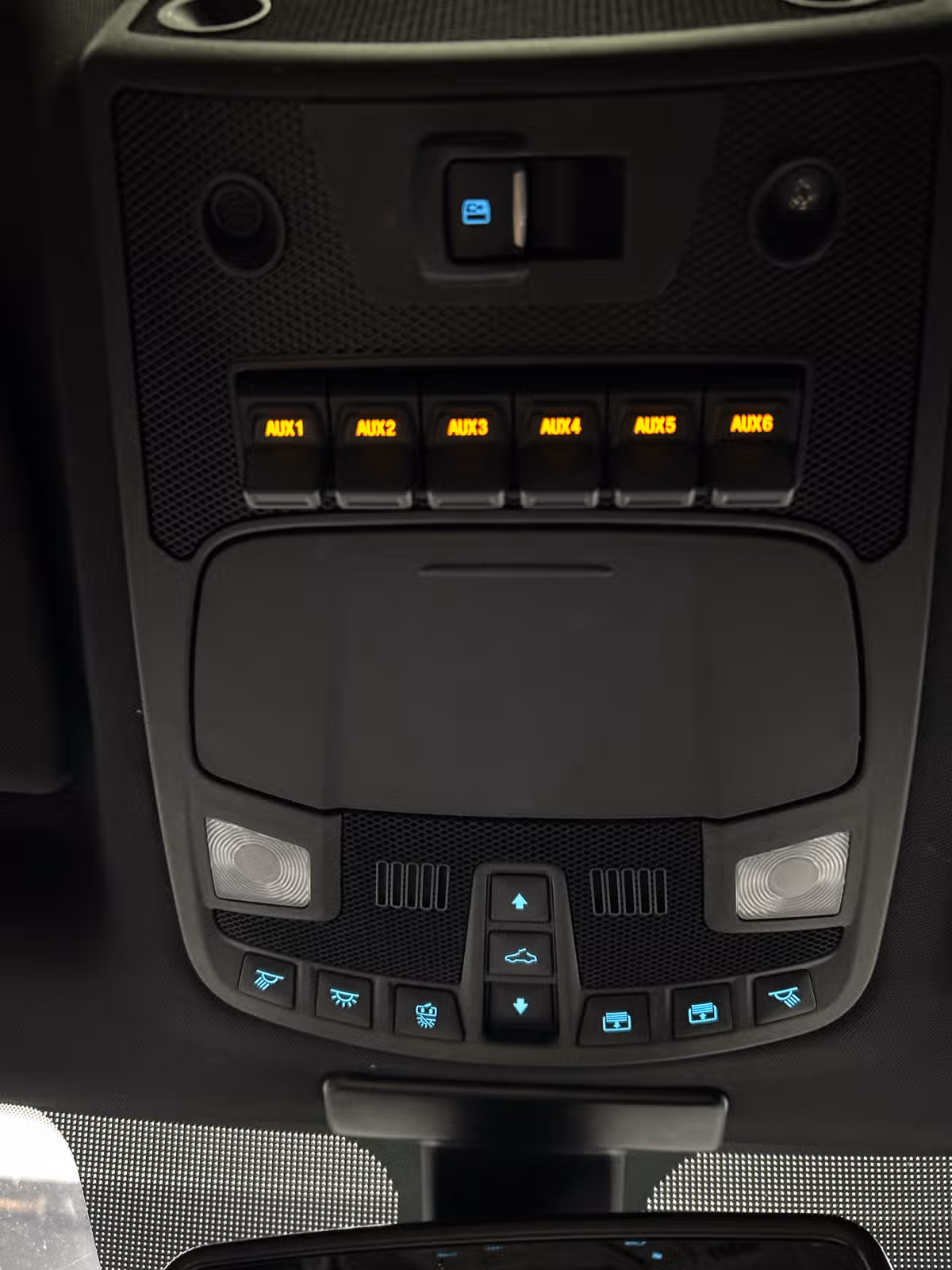 2019 Ford F-350 Super Duty Platinum Crew Cab Image 16