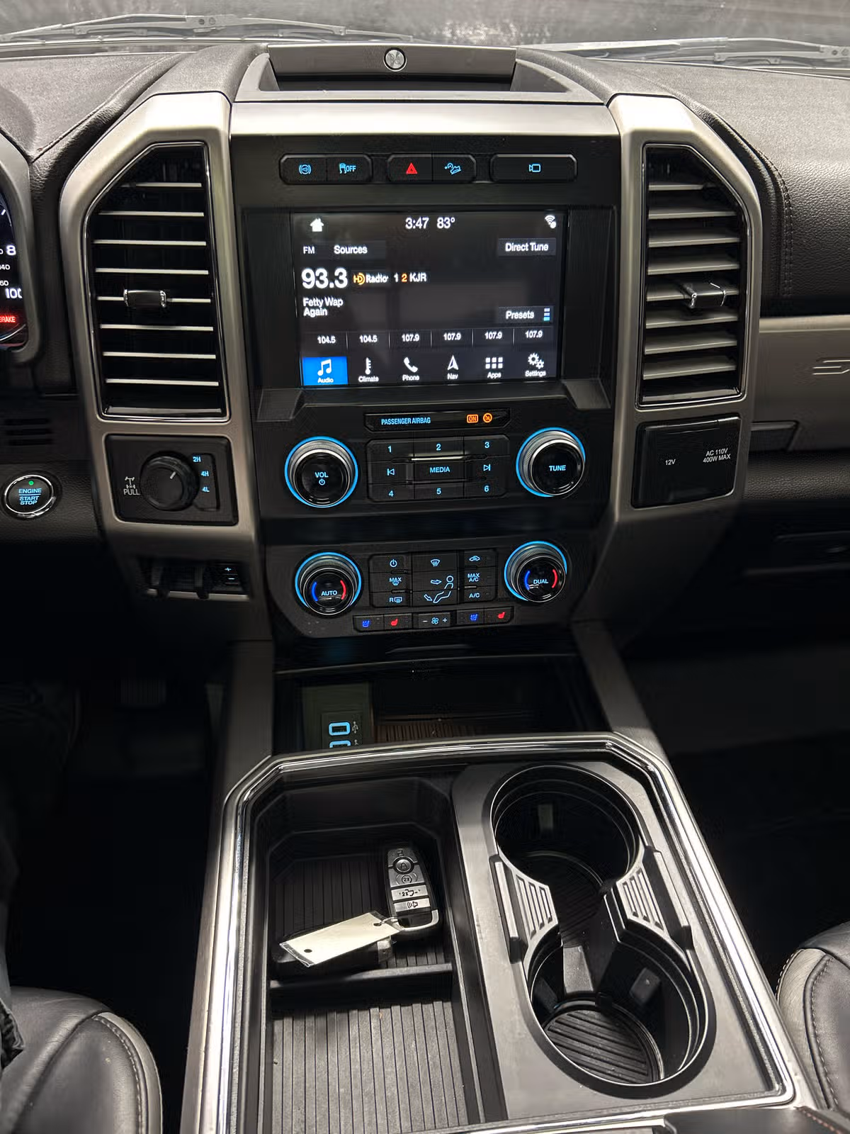 2019 Ford F-350 Super Duty Platinum Crew Cab Image 17