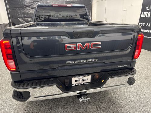 2022 GMC Sierra 1500 Limited SLE Double Cab Lower Image 2