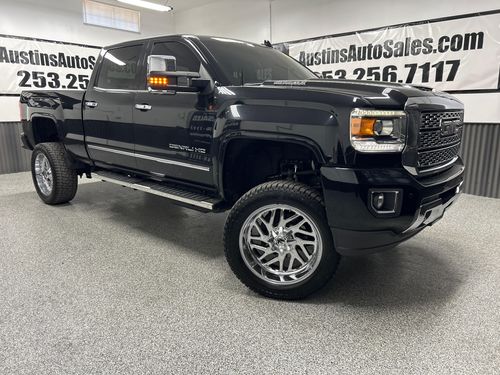 10995 - 2018 GMC Sierra 3500HD Denali Crew Cab