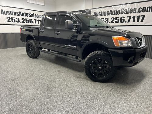 11041 - 2014 Nissan Titan PRO-4X Crew Cab