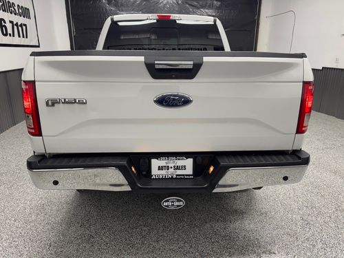 2017 Ford F-150 XLT SuperCrew Lower Image 2
