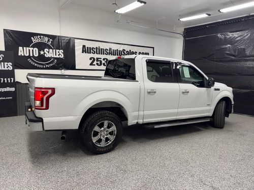 2017 Ford F-150 XLT SuperCrew Lower Image 3