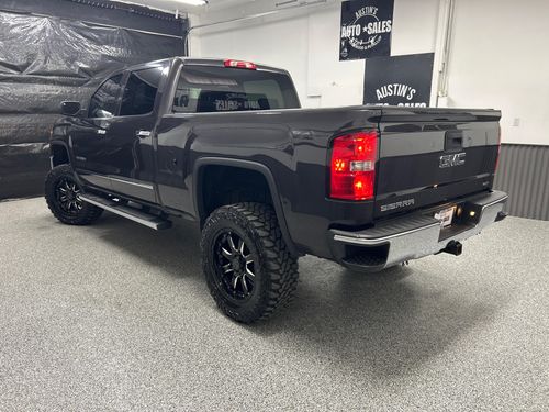 2015 GMC Sierra 1500 SLT Crew Cab Lower Image 1