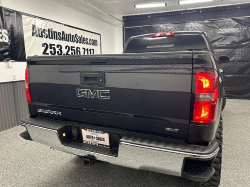 2015 GMC Sierra 1500 SLT Crew Cab Lower Image 2