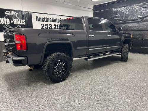 2015 GMC Sierra 1500 SLT Crew Cab Lower Image 3