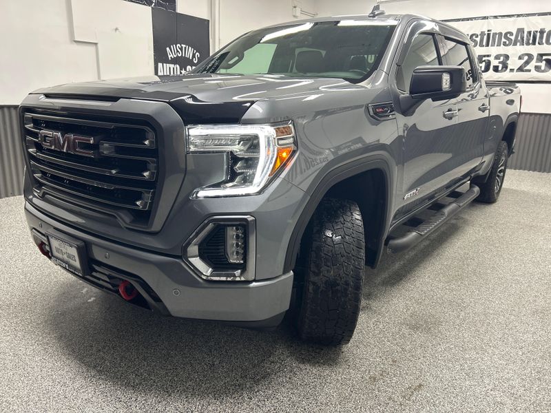 2020 GMC Sierra 1500 AT4 Crew Cab Upper Image 2
