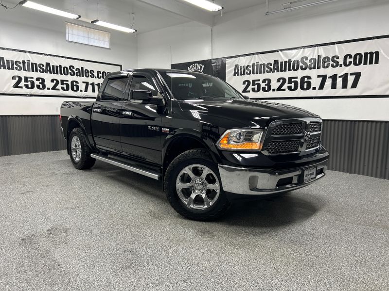 2014 Ram 1500 Laramie Crew Cab Upper Image 1