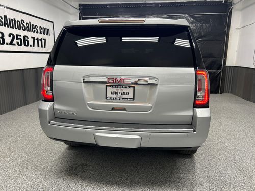 2018 GMC Yukon Denali Lower Image 2
