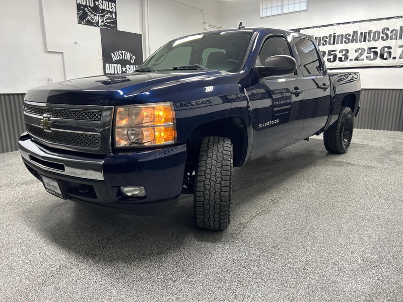 2010 Chevrolet Silverado 1500 LT Crew Cab Upper Image 2