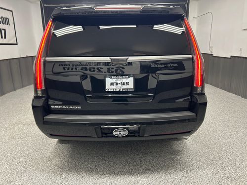 2016 Cadillac Escalade Luxury Collection Lower Image 2