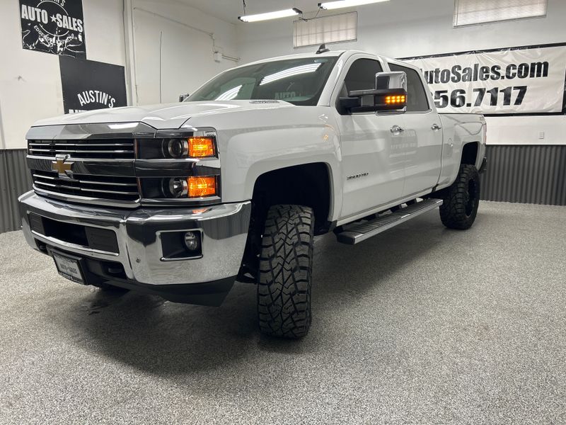 2015 Chevrolet Silverado 3500HD LTZ Crew Cab Upper Image 2