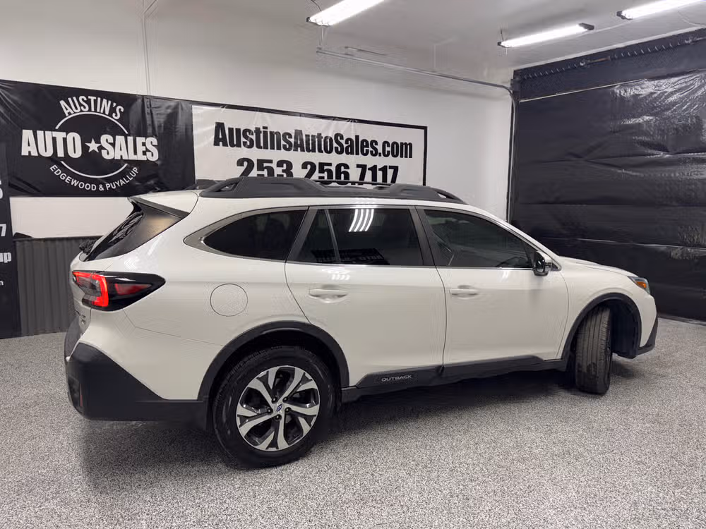 2020 Subaru Outback Limited XT Lower Image 3