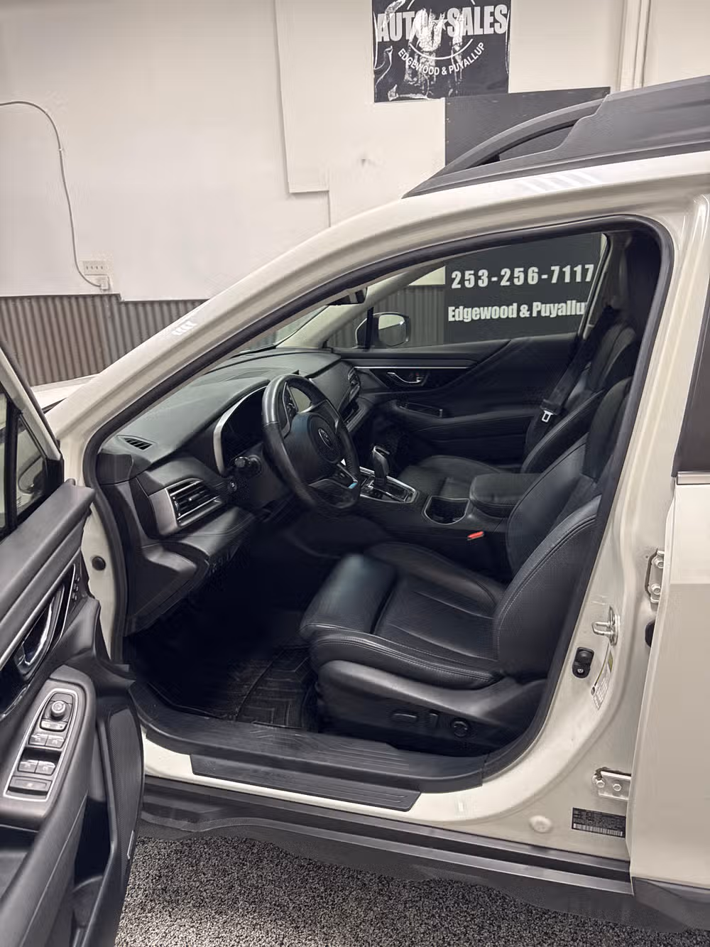 2020 Subaru Outback Limited XT Image 10