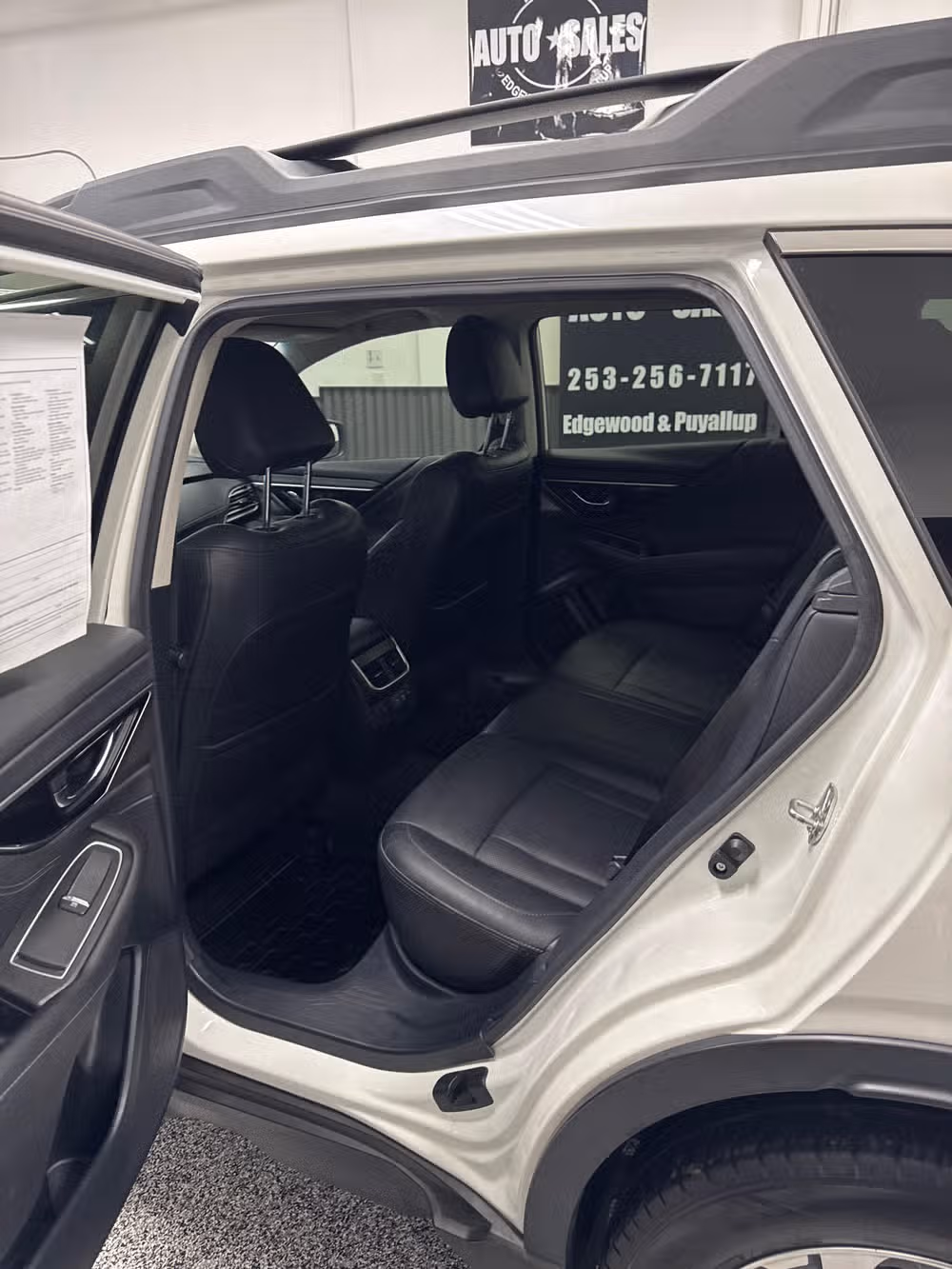 2020 Subaru Outback Limited XT Image 11