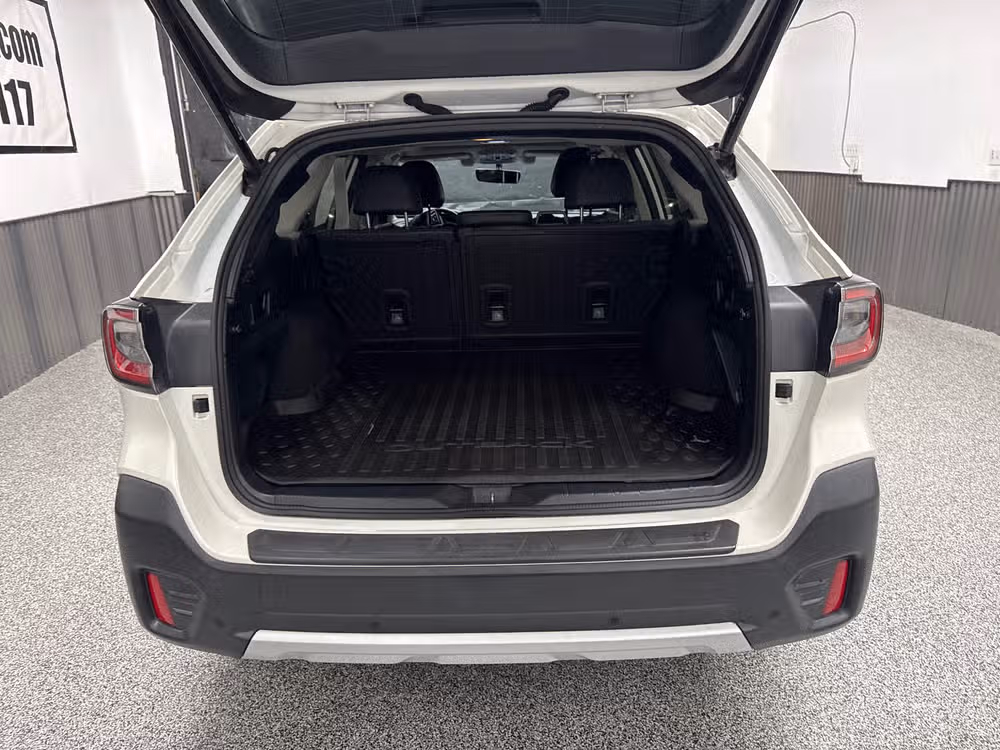 2020 Subaru Outback Limited XT Image 13