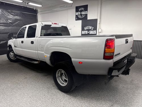 2003 GMC Sierra 3500 SLT Crew Cab Lower Image 1