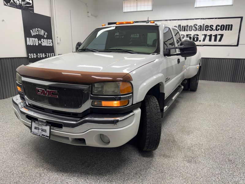 2003 GMC Sierra 3500 SLT Crew Cab Upper Image 2