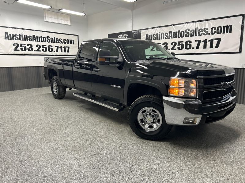 2010 Chevrolet Silverado 2500HD LT Crew Cab Upper Image 1