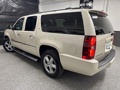 2013 Chevrolet Suburban LTZ Lower Image 1