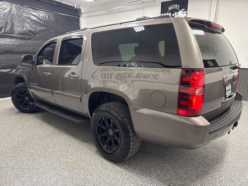 2013 Chevrolet Suburban LT Lower Image 1