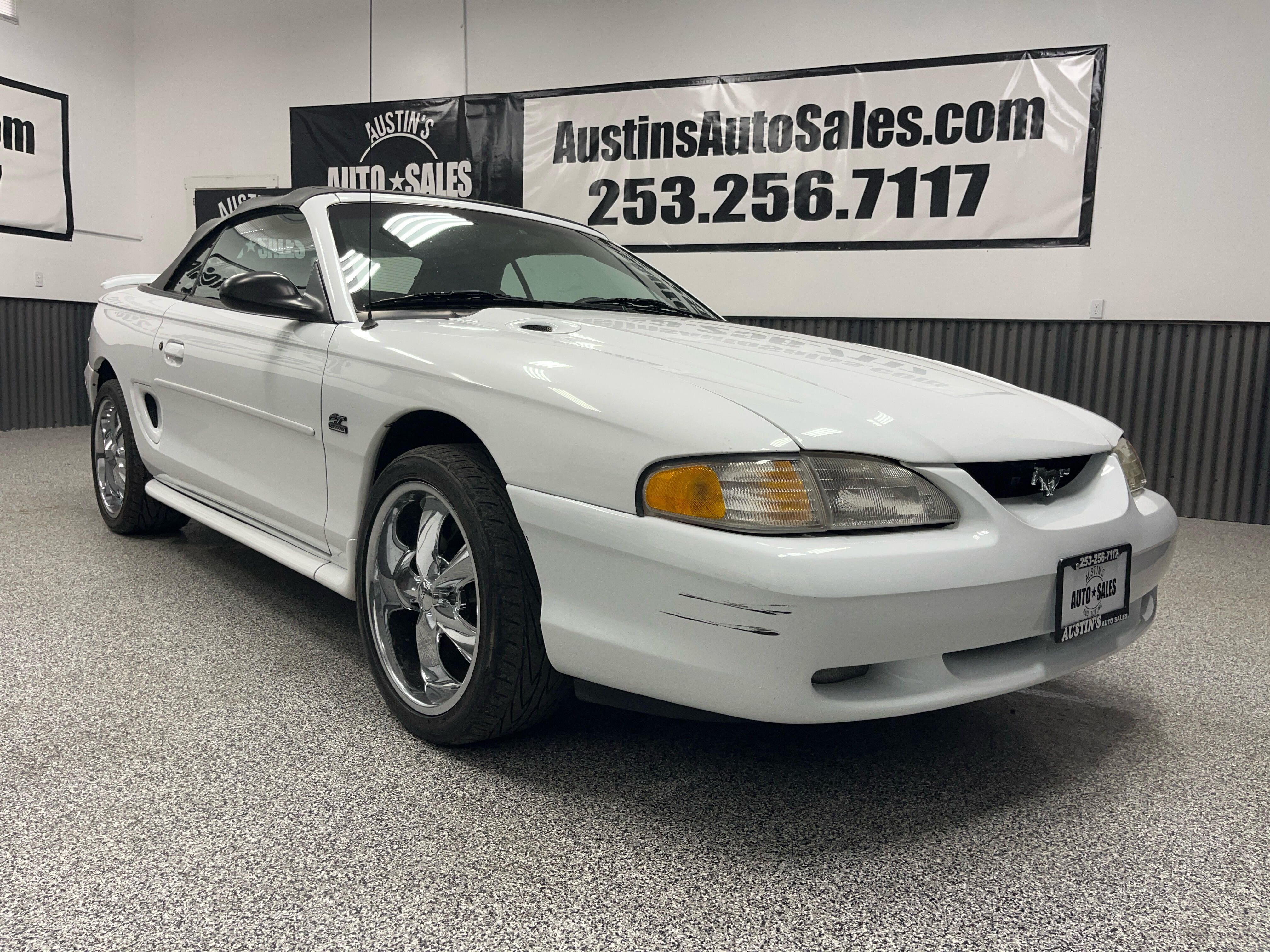1995 Ford Mustang's photo