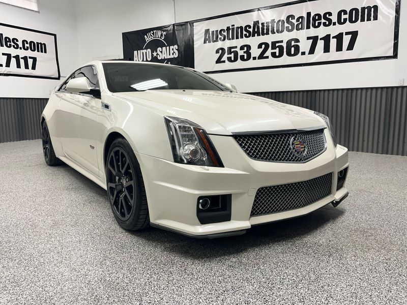 2012 Cadillac CTS-V Base Upper Image 1