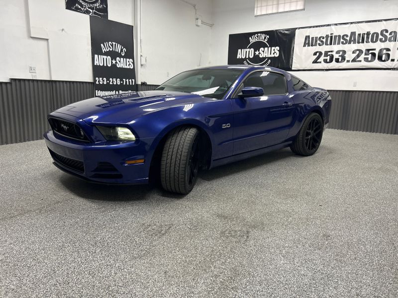 2014 Ford Mustang GT Upper Image 2