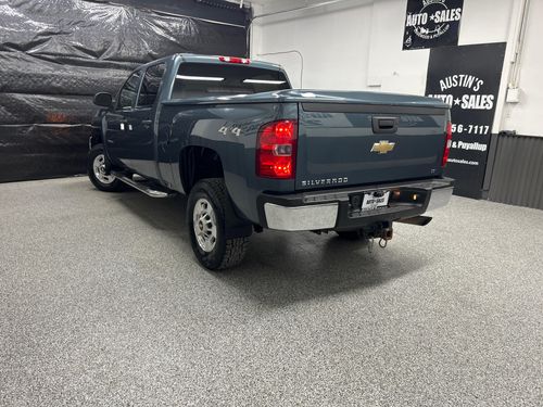 2011 Chevrolet Silverado 2500HD LT Crew Cab Lower Image 1