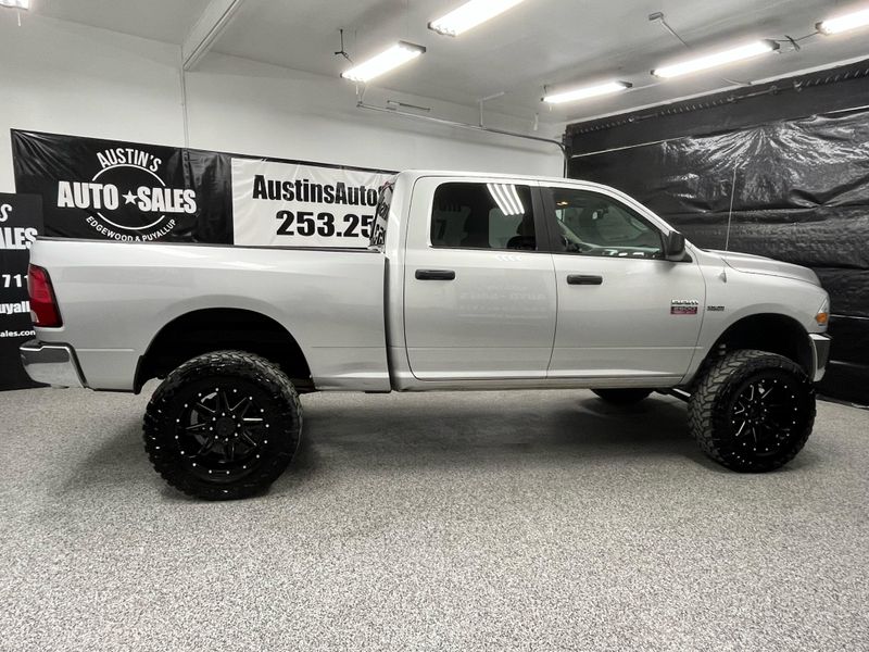 2012 Ram 2500 SLT Crew Cab Upper Image 2