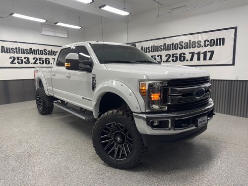 11104 - 2019 Ford F-250 Super Duty XLT Crew Cab