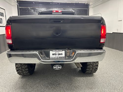2018 Ram 2500 SLT Crew Cab Lower Image 2