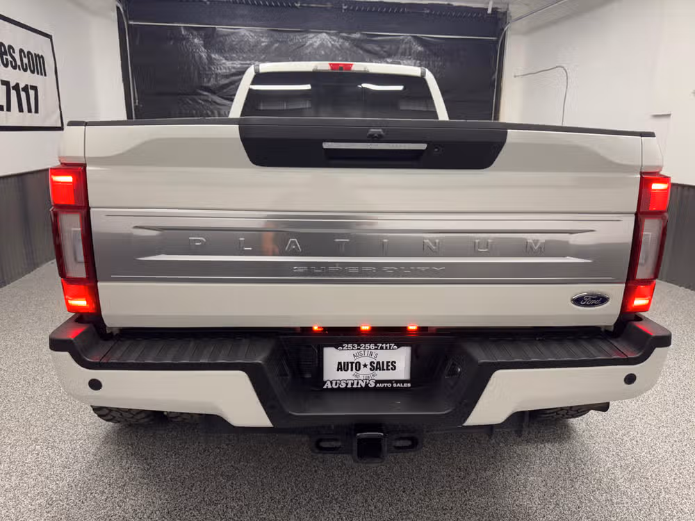 2022 Ford F-450 Super Duty Platinum Image 4