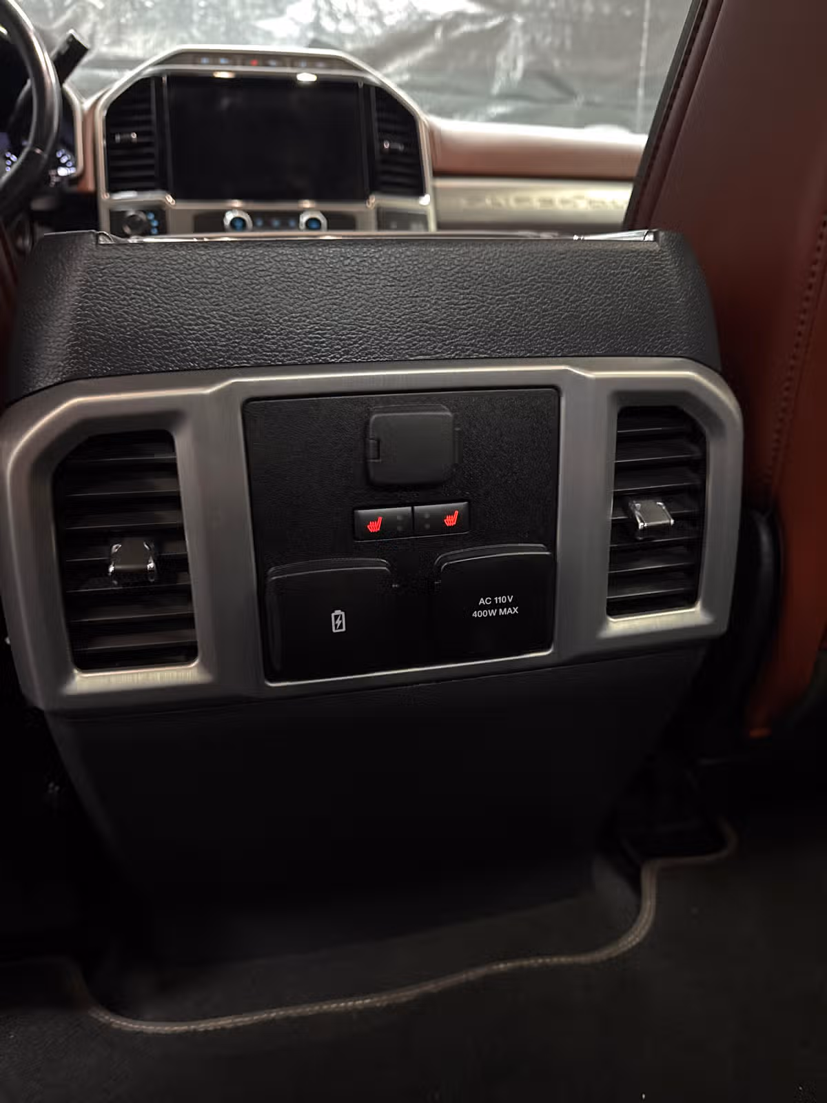 2022 Ford F-450 Super Duty Platinum Image 12