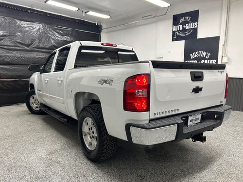 2007 Chevrolet Silverado 1500 LTZ Crew Cab Lower Image 1