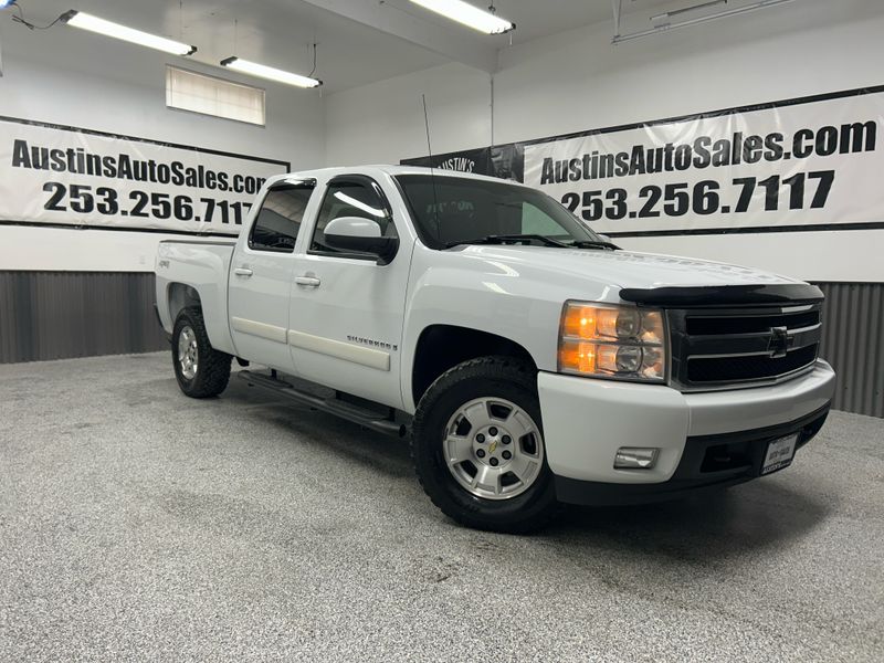 2007 Chevrolet Silverado 1500 LTZ Crew Cab Upper Image 1