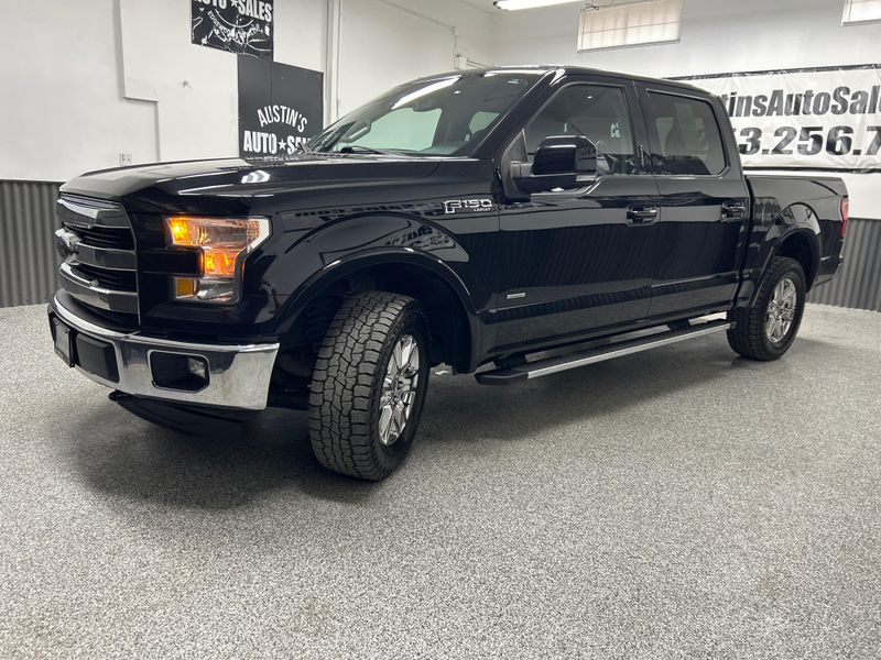 2017 Ford F-150 Lariat SuperCrew Upper Image 2